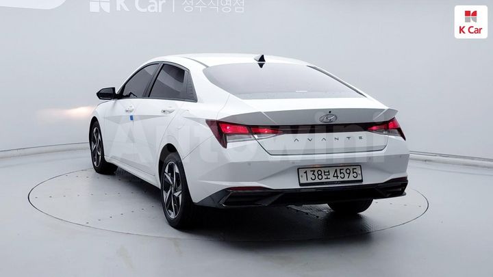 Hyundai Avante 2021 — 4