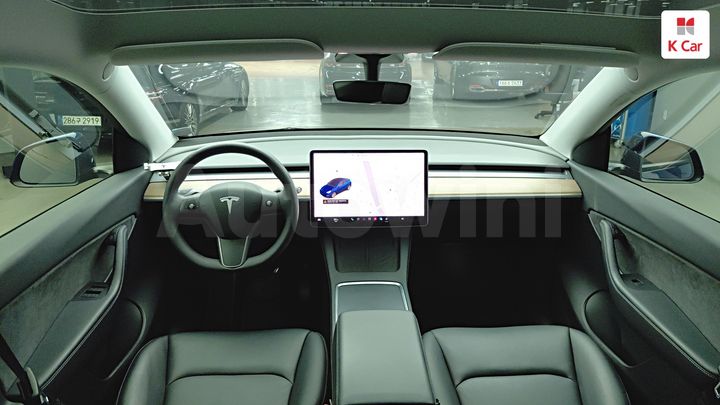 Tesla Model Y 2021 — 2