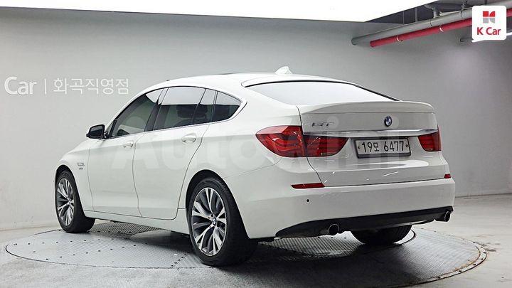 BMW 5 Series 2012 — 2
