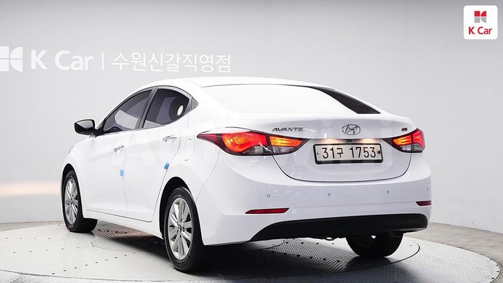 Hyundai Avante 2015 — 2