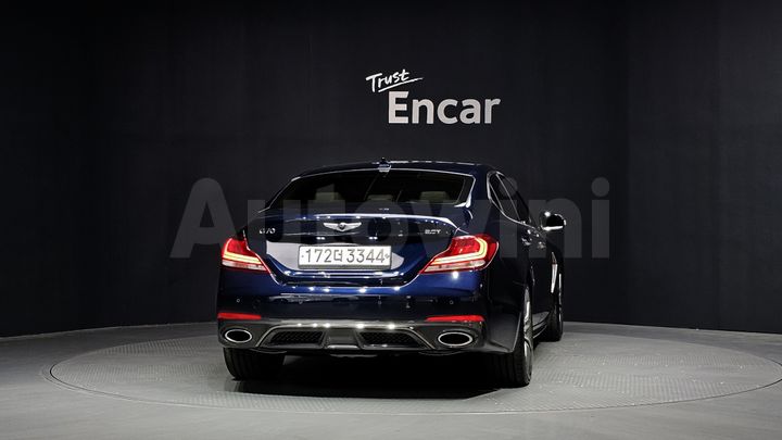 Genesis G70 2020 — 4