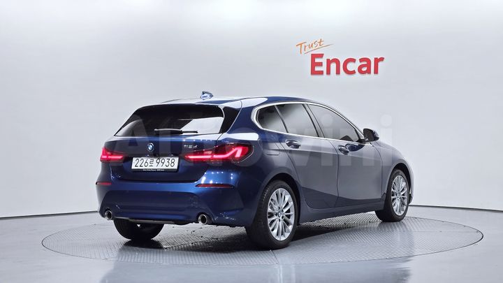 BMW 1 Series 2021 — 2
