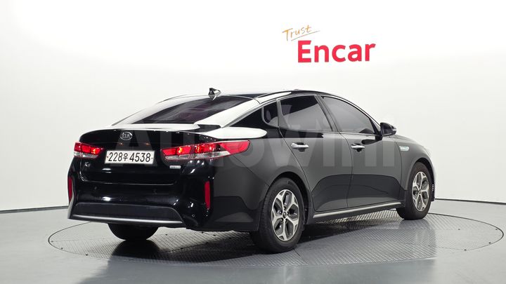Kia K5 2019 — 2