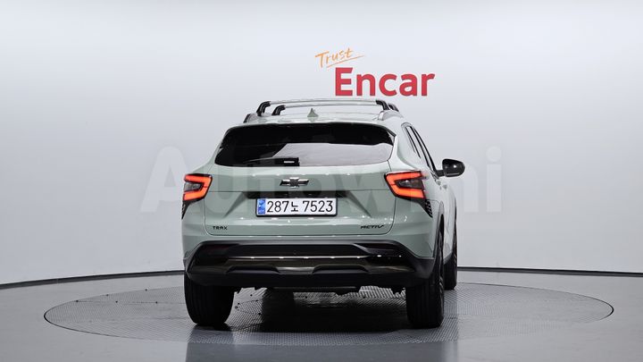 Chevrolet Trax 2024 — 4