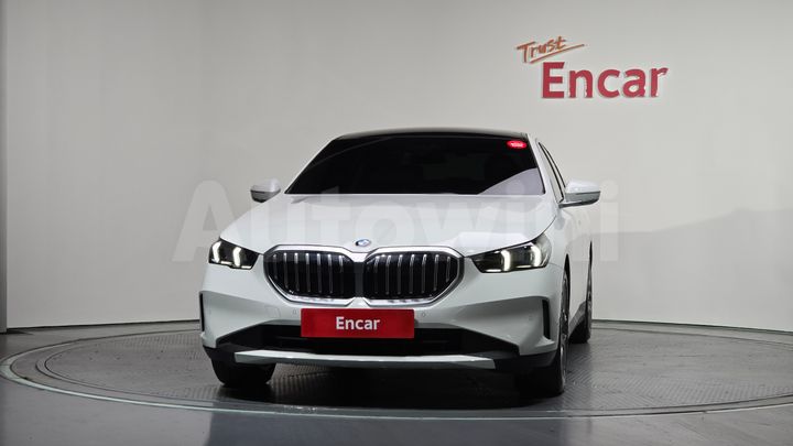 BMW 5 Series 2024 — 3