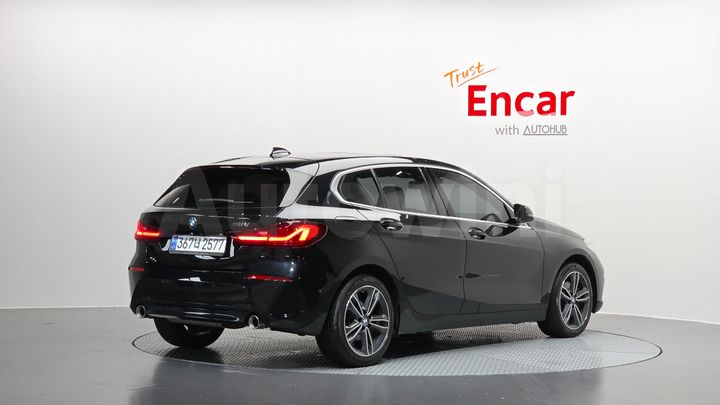 BMW 1 Series 2021 — 2