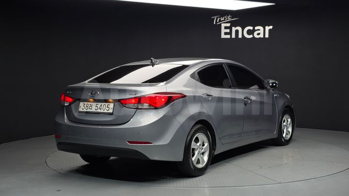 Hyundai Avante 2015 — 2