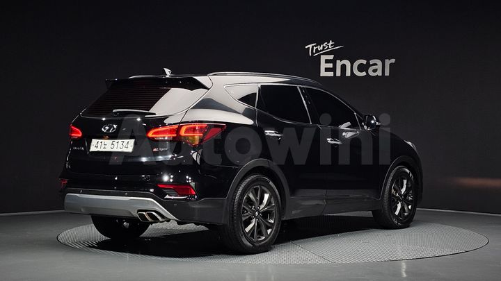 Hyundai SantaFe 2017 — 2