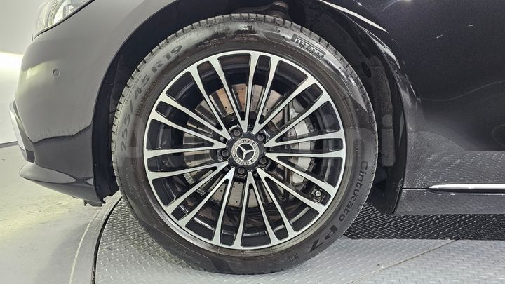 Mercedes Benz S Class 2022 — 5
