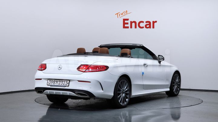 Mercedes Benz C Class 2018 — 2