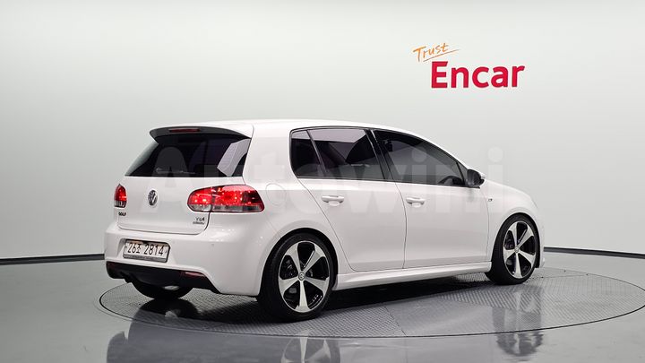 Volkswagen Golf 2013 — 2