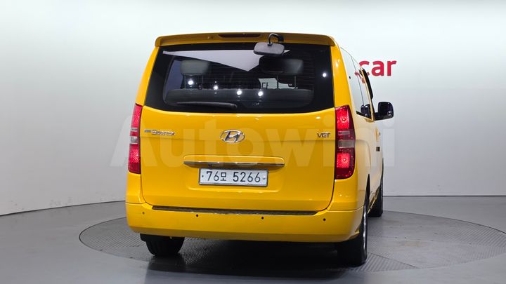 Hyundai Starex 2015 — 4