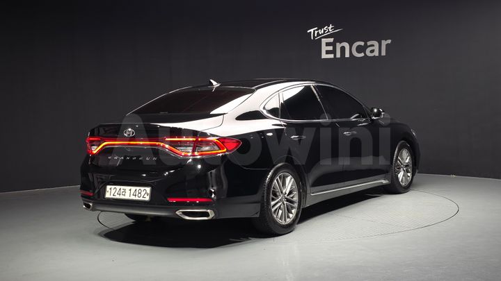 Hyundai Grandeur 2018 — 2