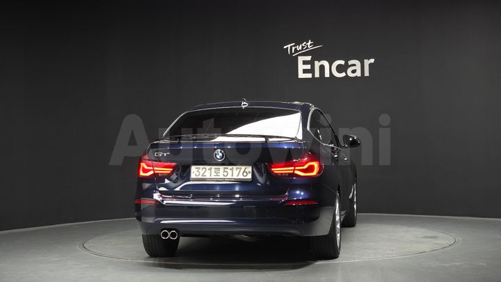 BMW 3 Series 2020 — 4