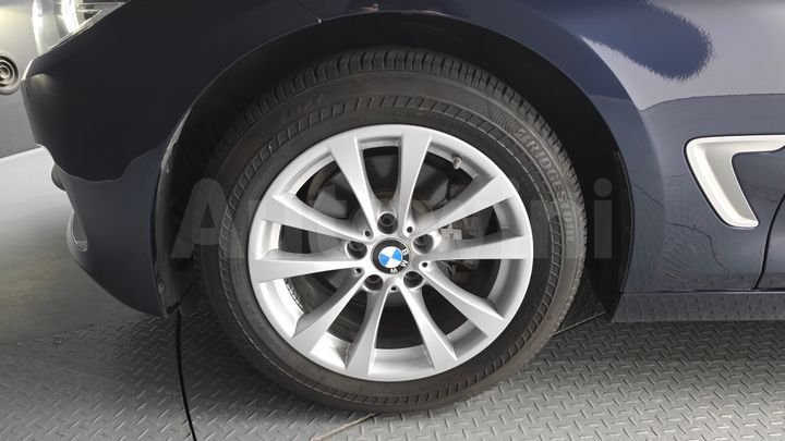 BMW 3 Series 2020 — 5