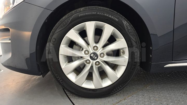 Kia K5 2017 — 5