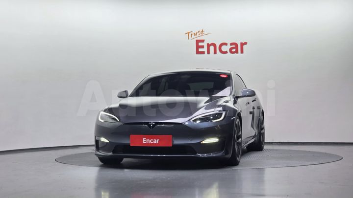 Tesla Model S 2023 — 4