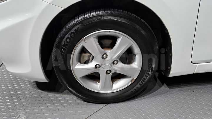 Hyundai Accent 2011 — 5