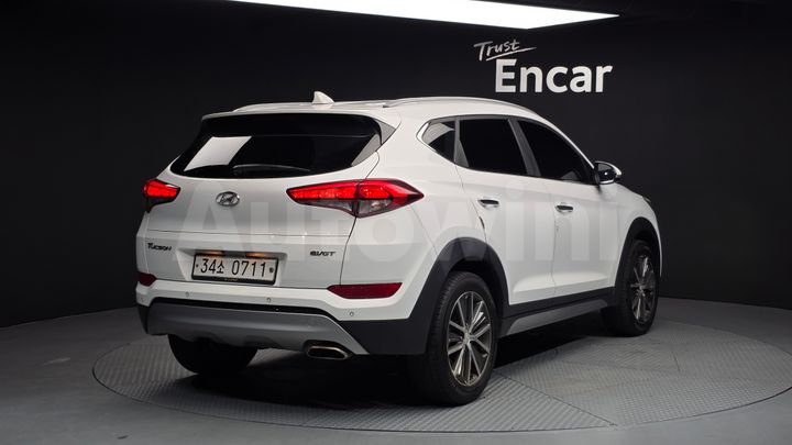 Hyundai Tucson 2017 — 2