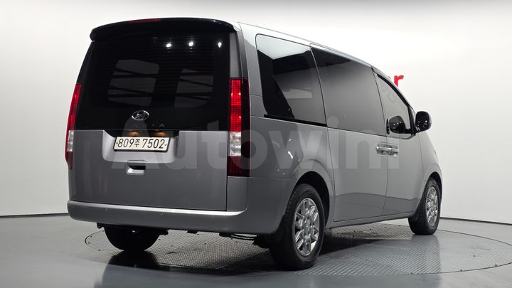Hyundai Staria 2022 — 2