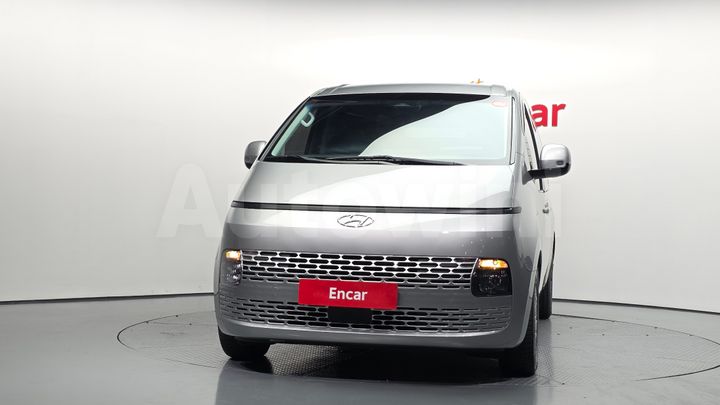 Hyundai Staria 2022 — 3