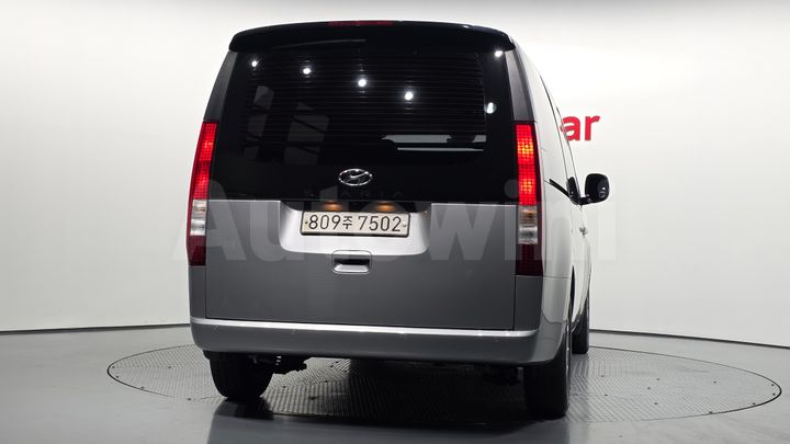 Hyundai Staria 2022 — 4