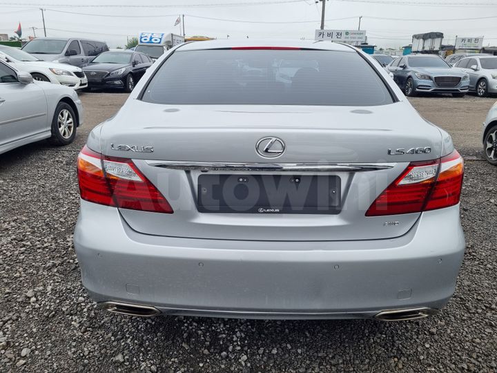 Lexus LS 2012 — 4