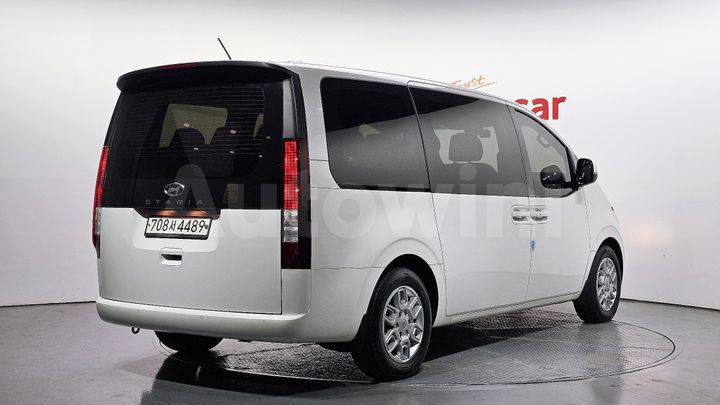 Hyundai Staria 2022 — 2