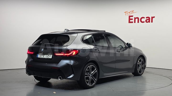 BMW 1 Series 2021 — 2