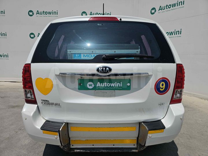 Kia Carnival 2014 — 4