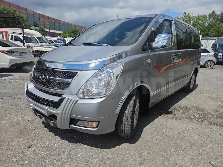 Hyundai Starex 2012 — 2