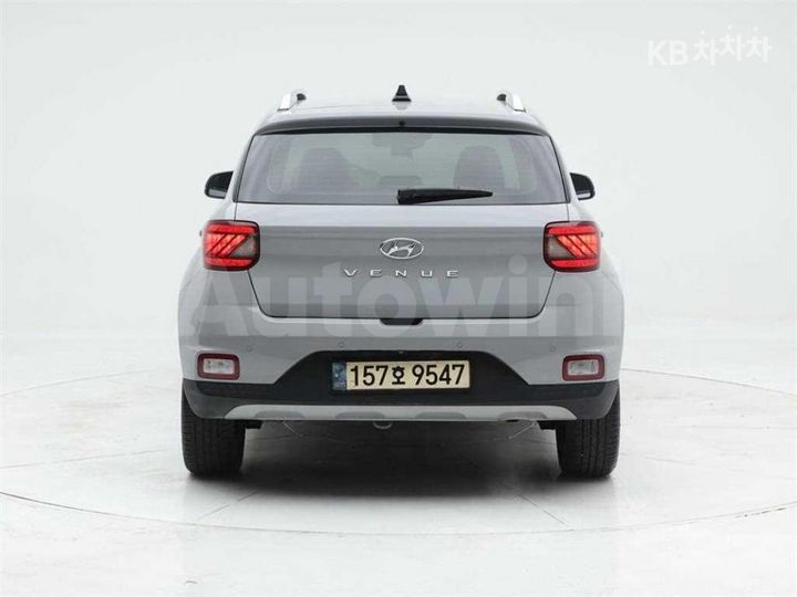 Hyundai Venue 2022 — 5