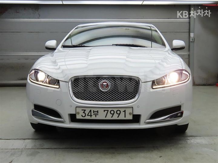 Jaguar XF 2014 — 2