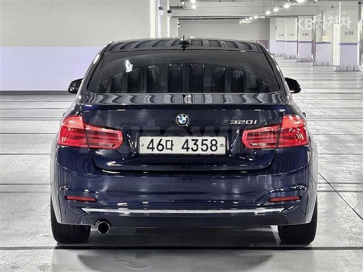 BMW 3 Series 2017 — 4