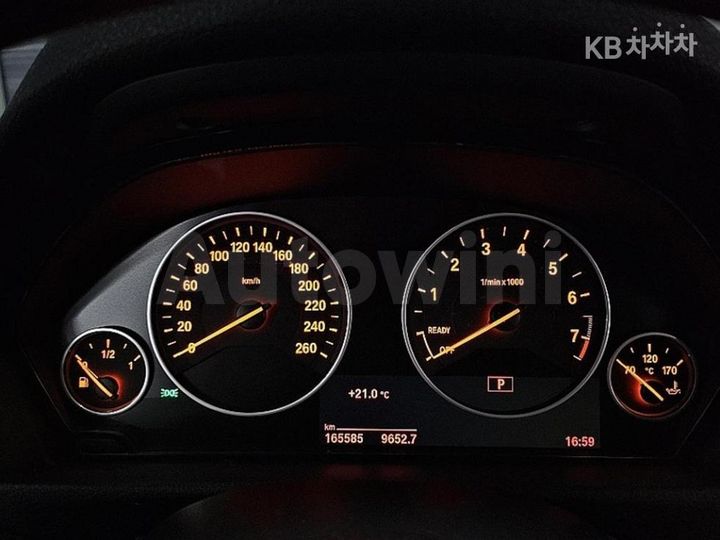 BMW 3 Series 2017 — 5