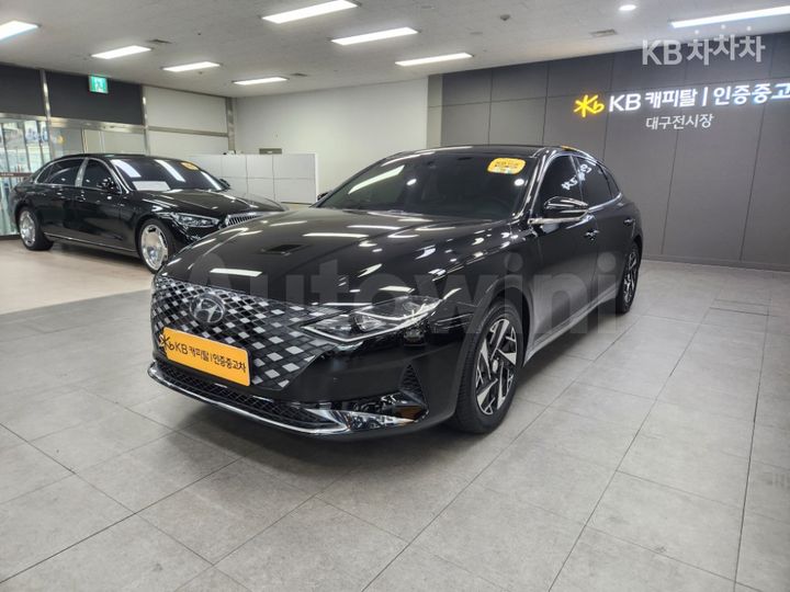 Hyundai Grandeur 2022 — 2