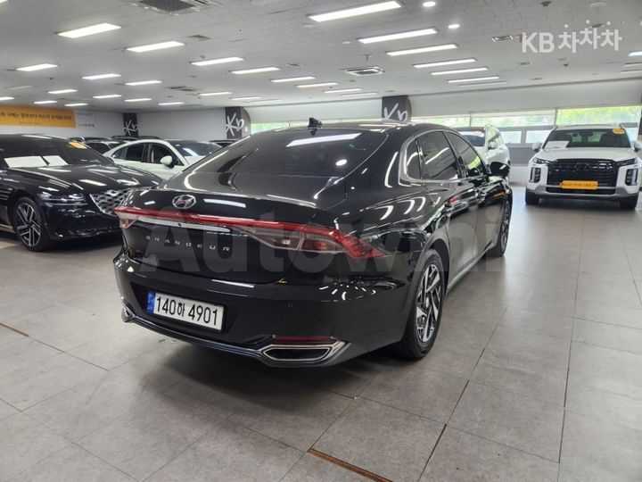 Hyundai Grandeur 2022 — 4