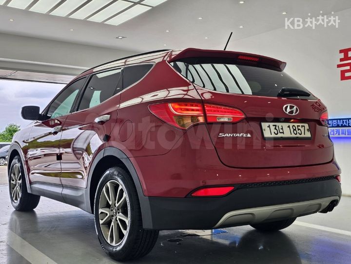 Hyundai SantaFe 2014 — 4