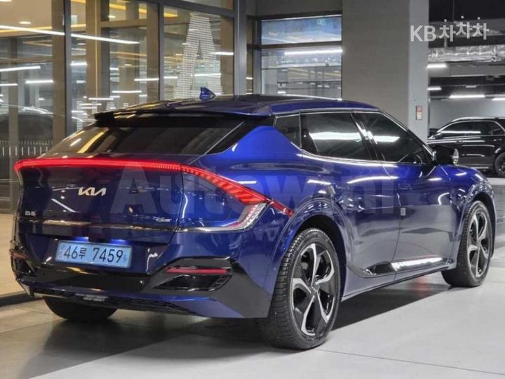 Kia EV6 2023 — 2