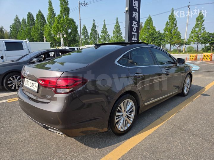 Hyundai Aslan 2016 — 4