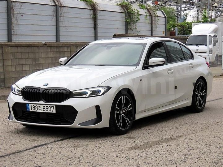 BMW 3 Series 2023 WBA31FU01PFP55895 — 2