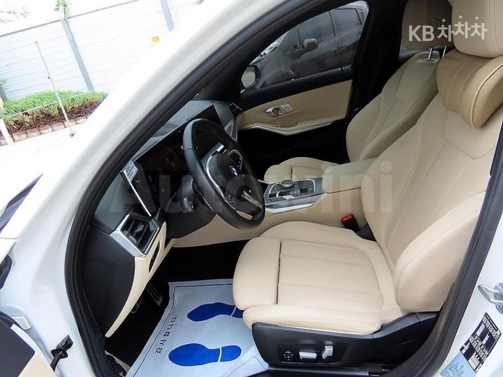 BMW 3 Series 2023 WBA31FU01PFP55895 — 5