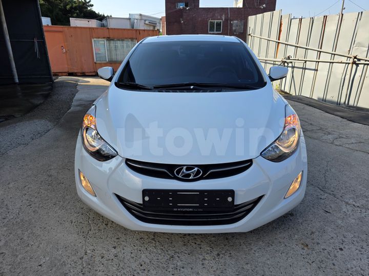 Hyundai Avante 2012 — 2