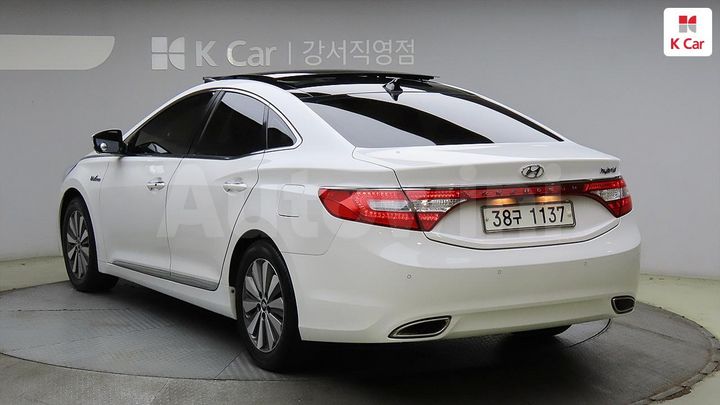 Hyundai Grandeur 2015 — 2