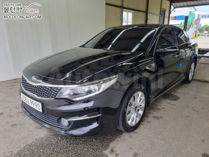 Kia K5 2017 — 2