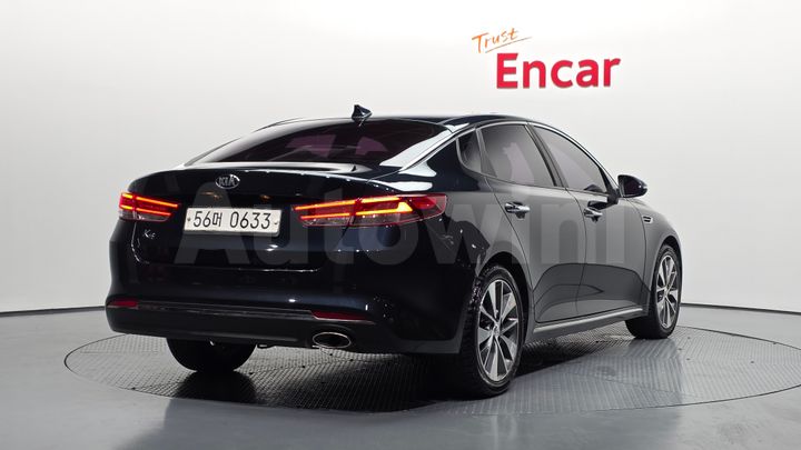 Kia K5 2016 — 2