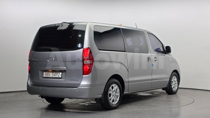 Hyundai Starex 2014 — 2