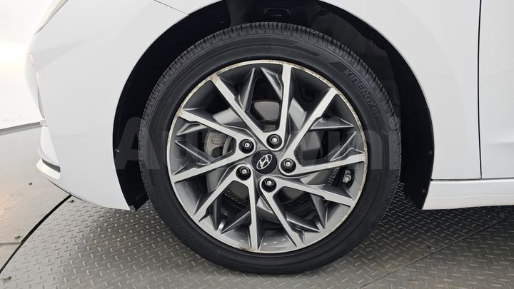 Hyundai Avante 2019 — 4