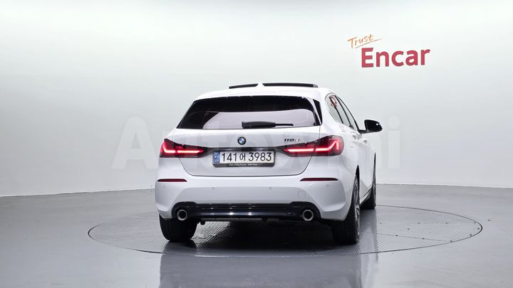 BMW 1 Series 2021 — 4