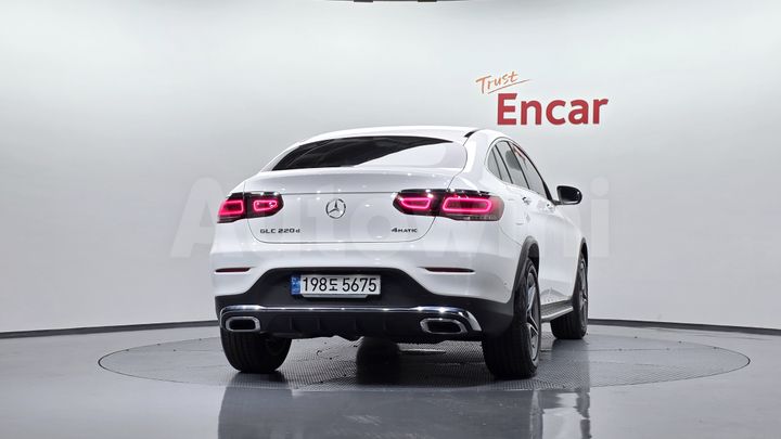 Mercedes Benz GLC Class 2022 — 3